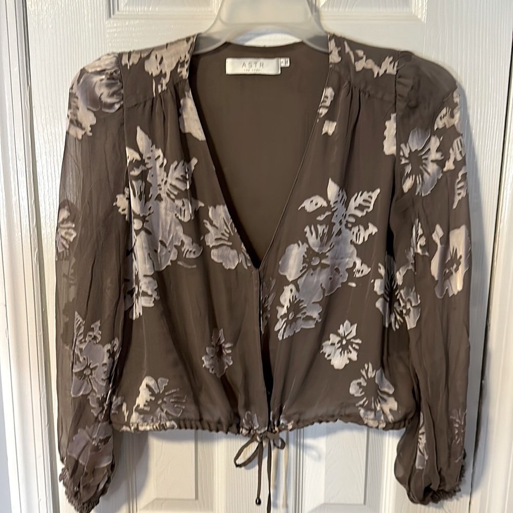 Grey/Light Purple Cropped Blouse with Drawstring.